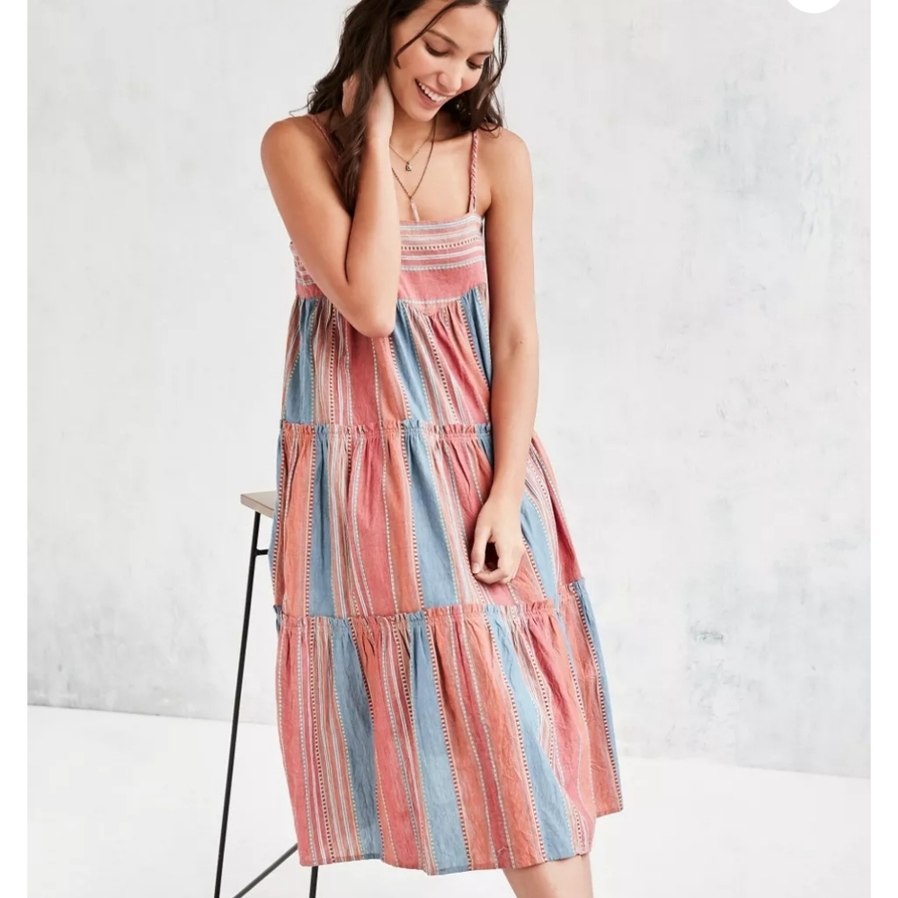 D. RA Noelle Dress Striped midi